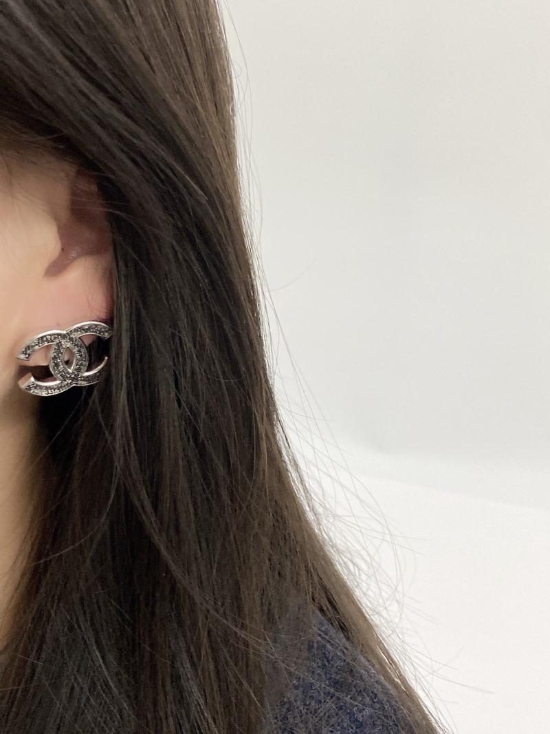 Ch**el earrings